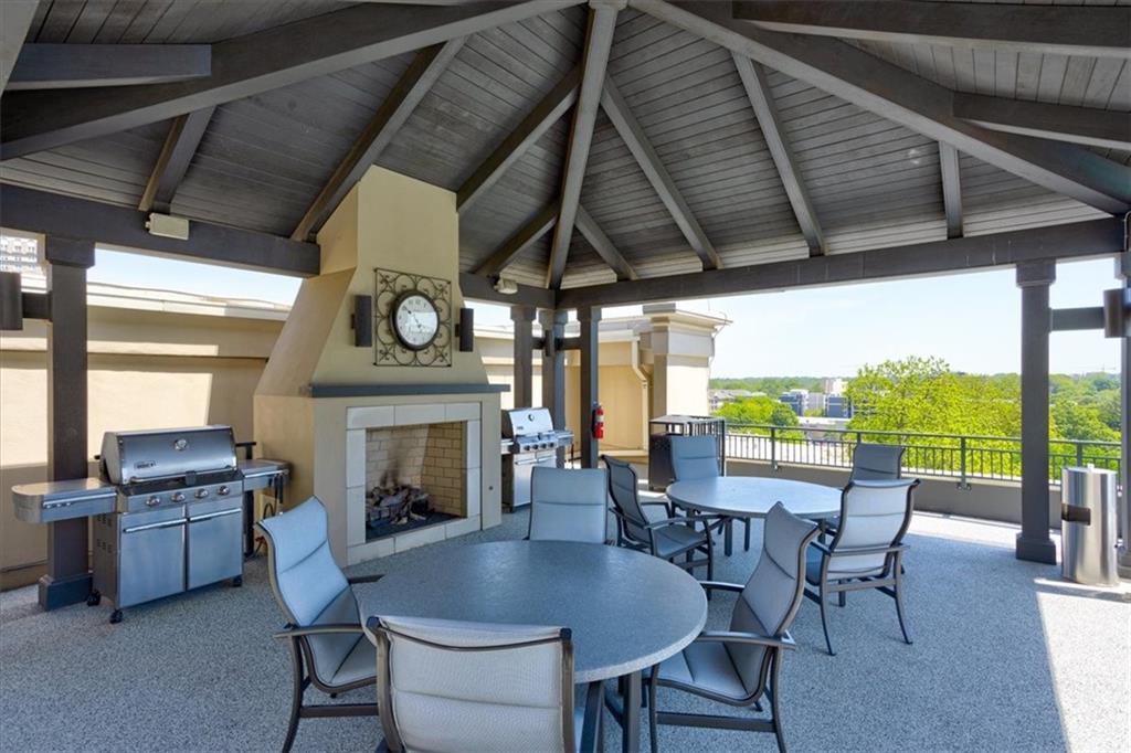 565 Peachtree Street NE Unit 1309