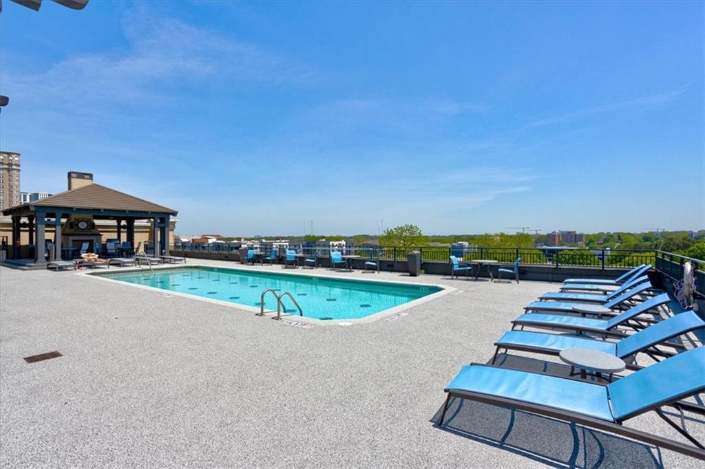 565 Peachtree Street NE Unit 1309
