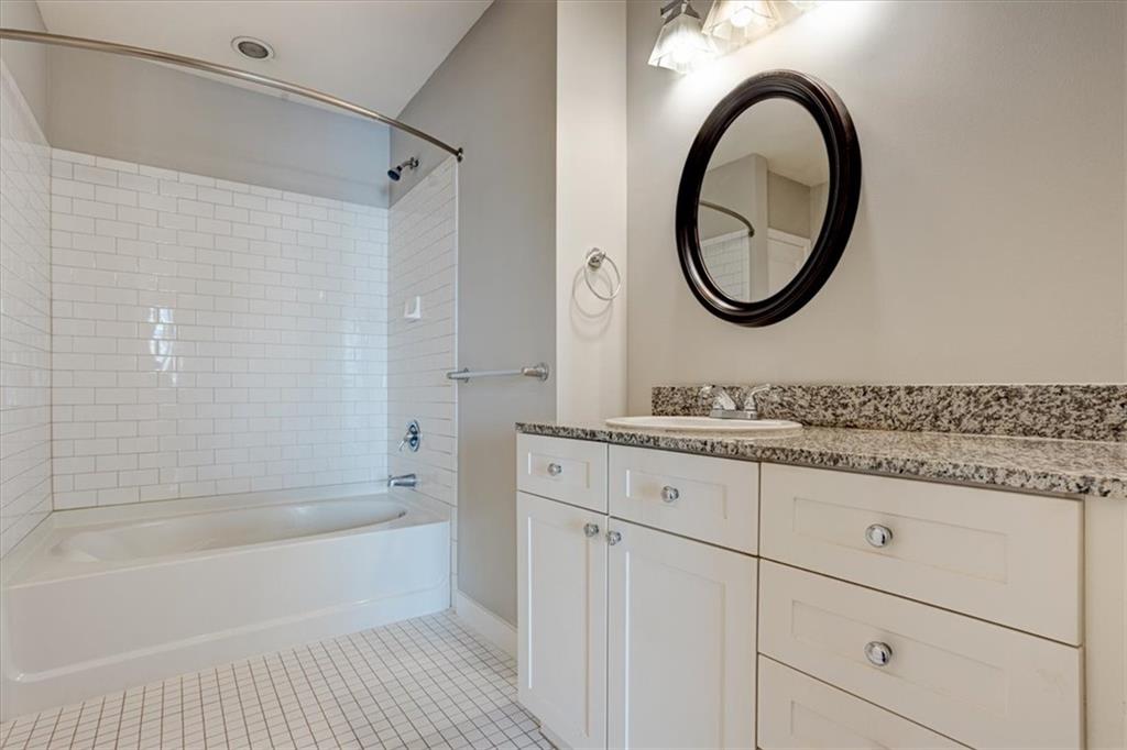 565 Peachtree Street NE Unit 1309