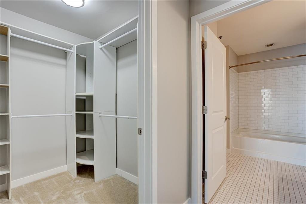565 Peachtree Street NE Unit 1309