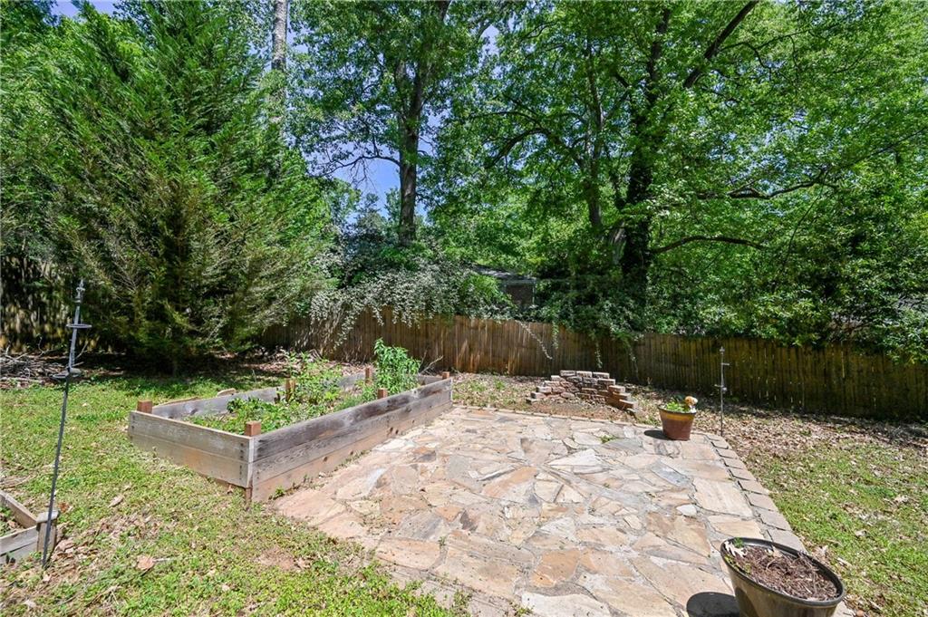 2328 Desmond Drive