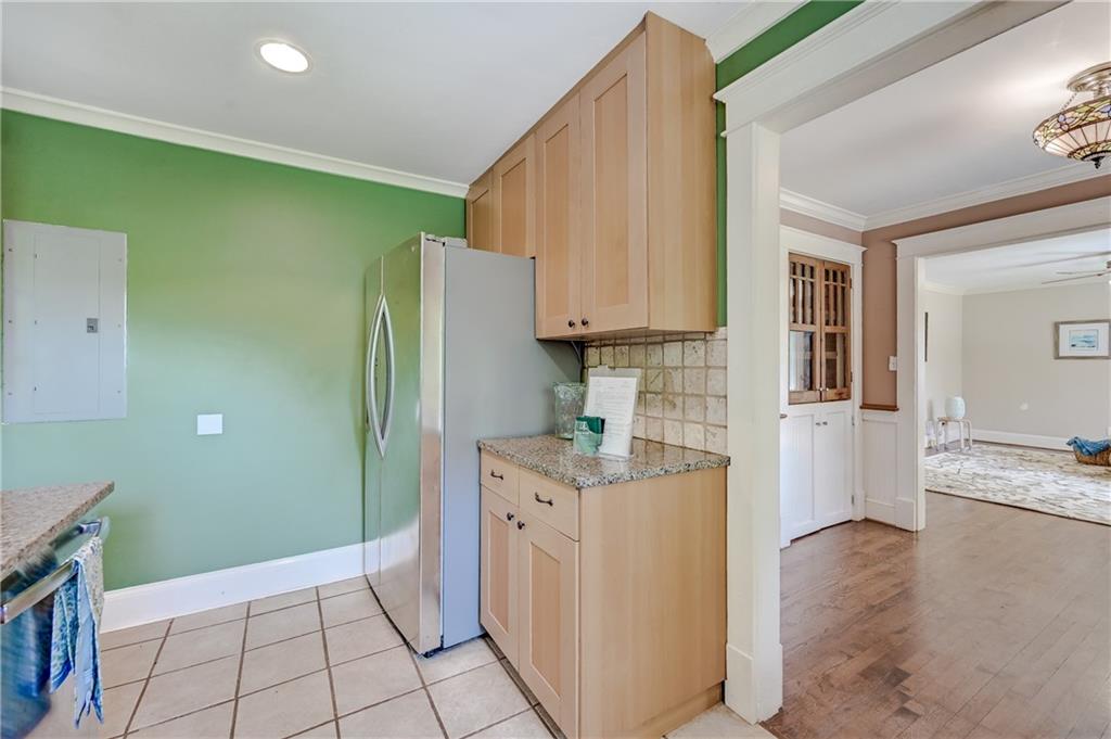 2328 Desmond Drive