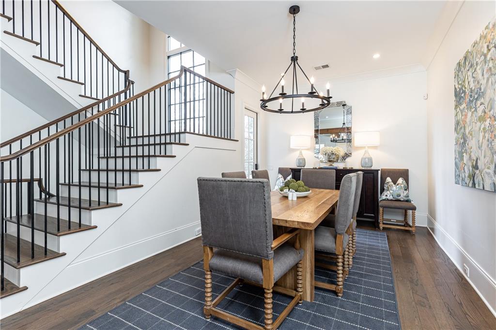 111 Tuxedo Terrace NW