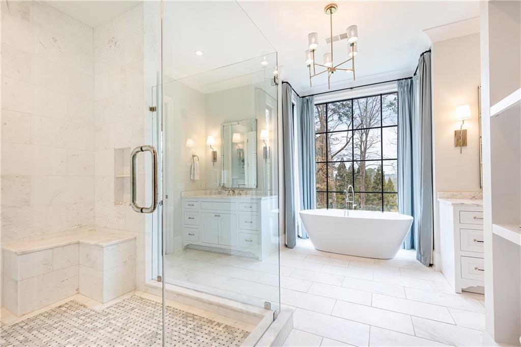 111 Tuxedo Terrace NW