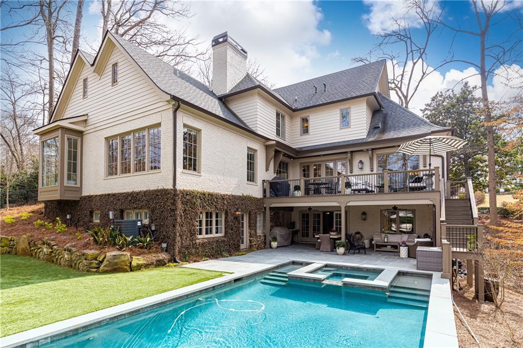 111 Tuxedo Terrace NW