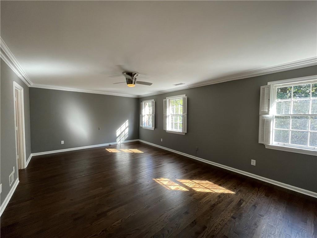 4 Lullwater Place NE
