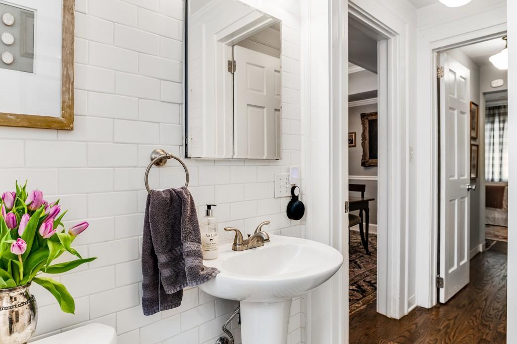 1898 Wycliff Road NW Unit 2