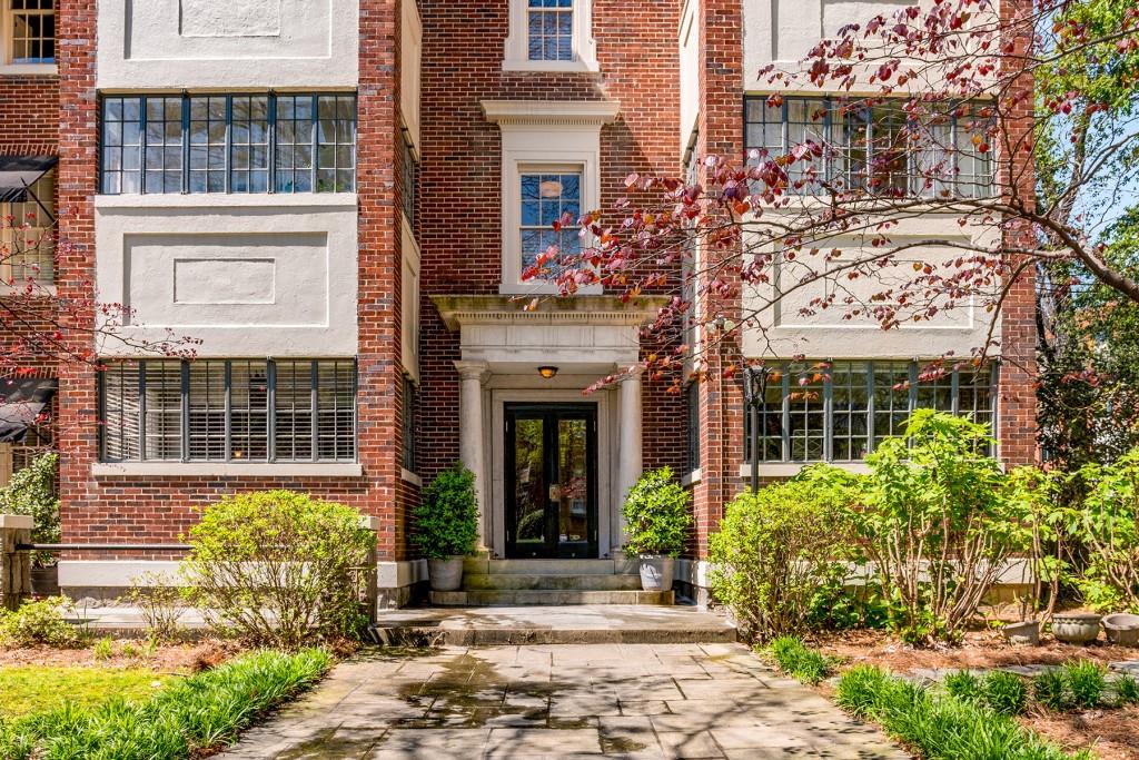 1898 Wycliff Road NW Unit 2