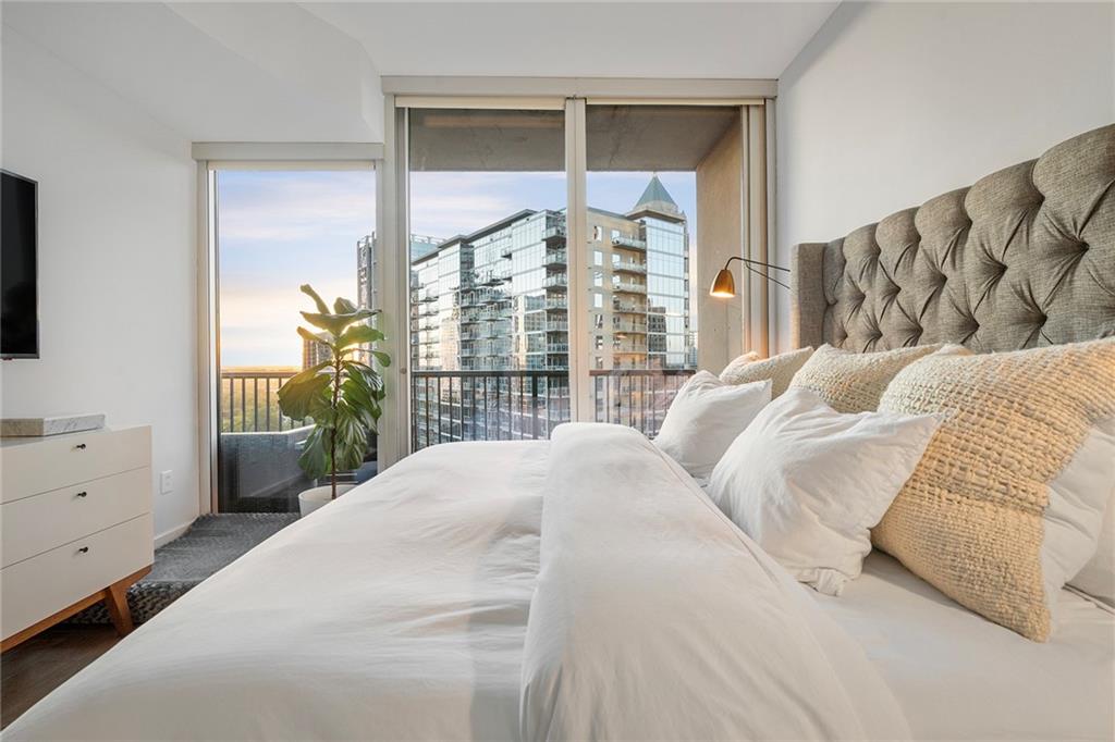 1080 Peachtree Street NE Unit 1612