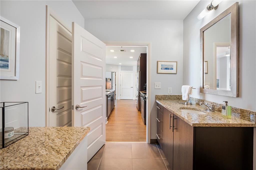 1080 Peachtree Street NE Unit 1612