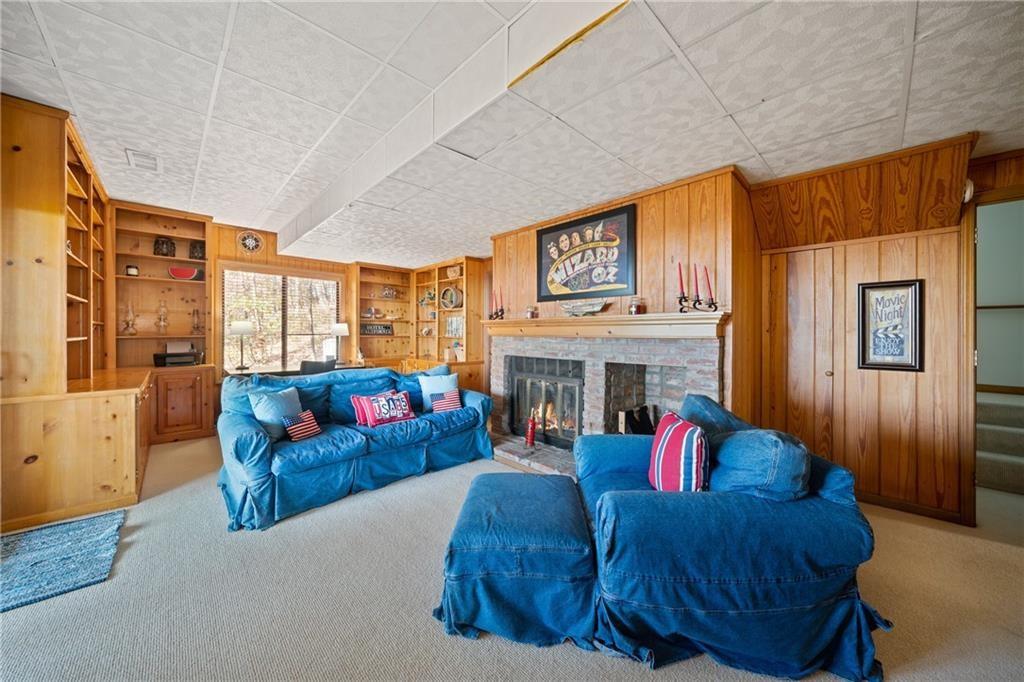 1481 Ridgeview Drive
