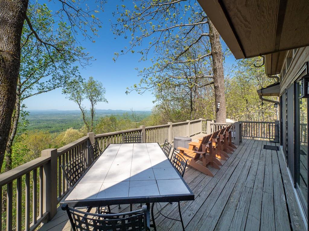 1481 Ridgeview Drive