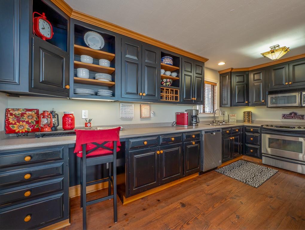 1481 Ridgeview Drive