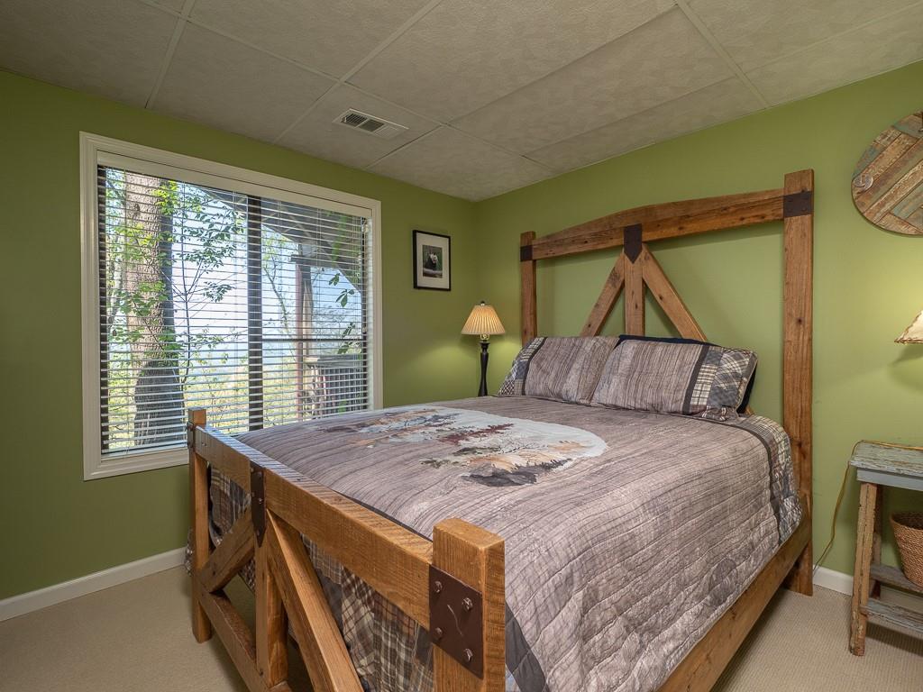 1481 Ridgeview Drive