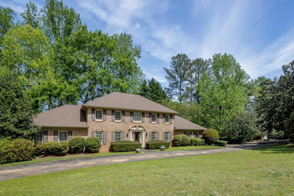 5352 Trowbridge Drive