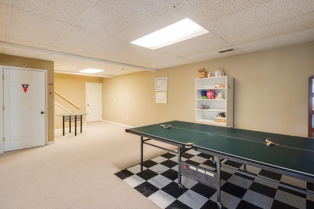 5352 Trowbridge Drive