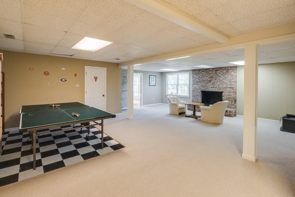 5352 Trowbridge Drive