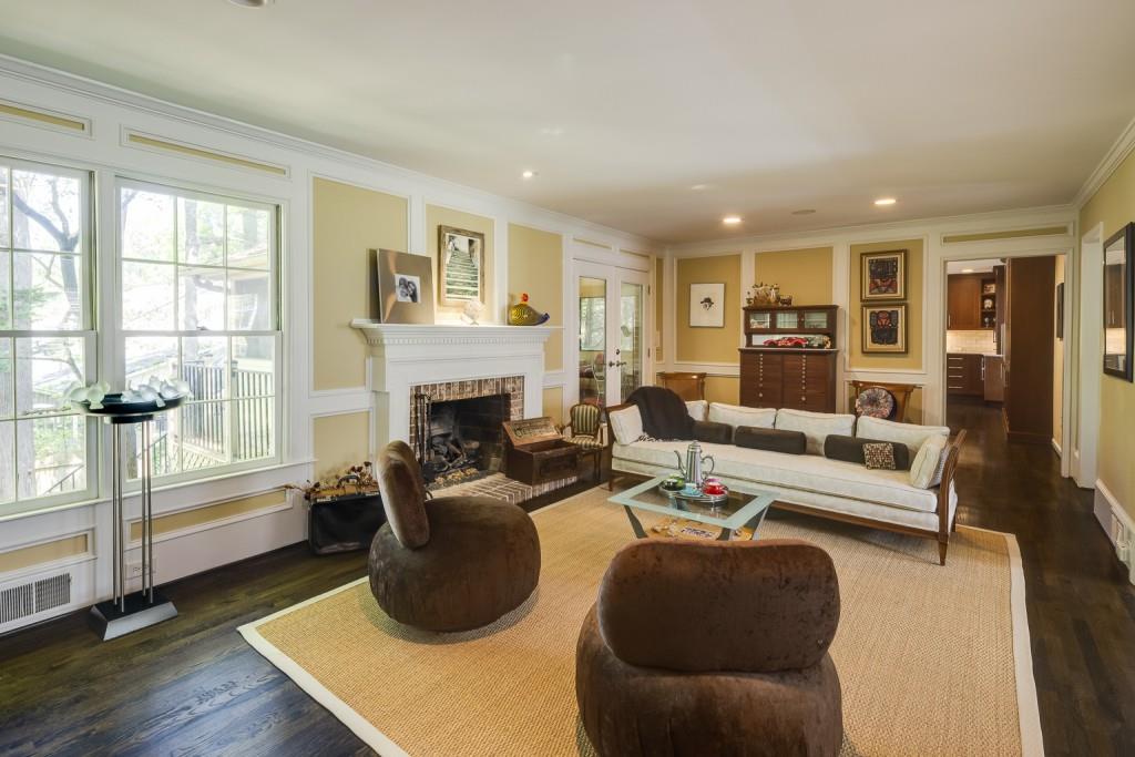 5352 Trowbridge Drive