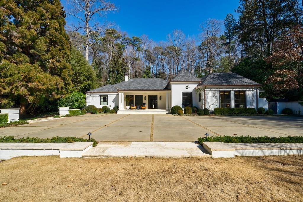 742 Andover Drive NW