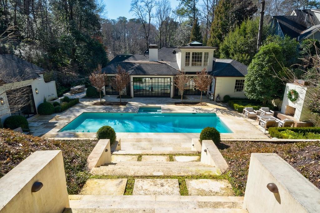 742 Andover Drive NW