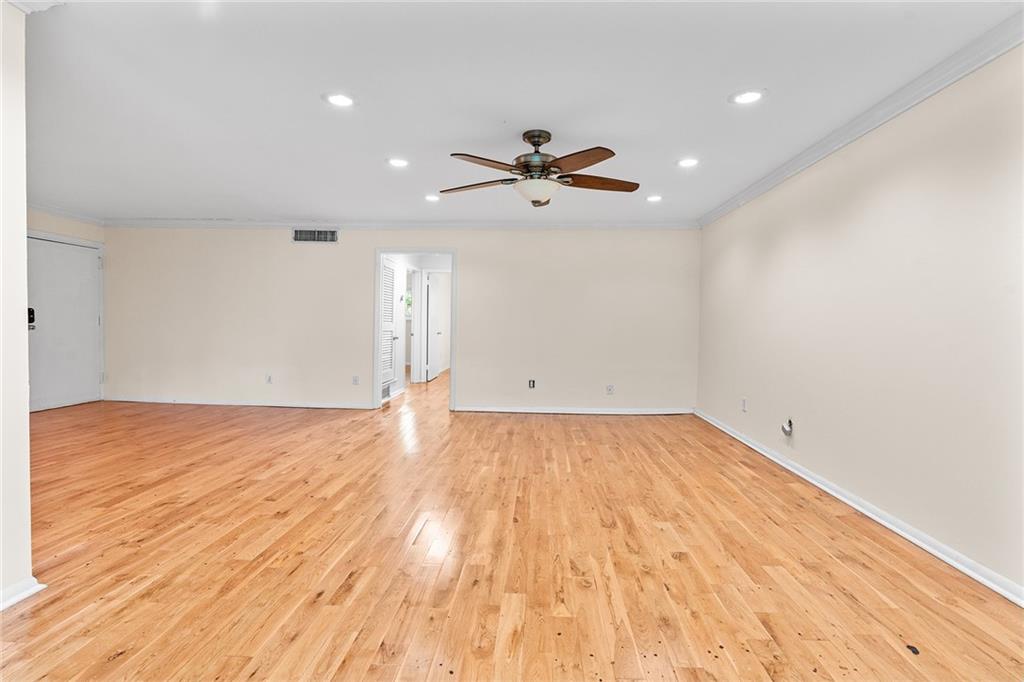 1111 Clairemont Avenue Unit L3