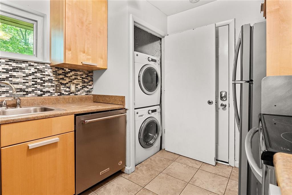 1111 Clairemont Avenue Unit L3