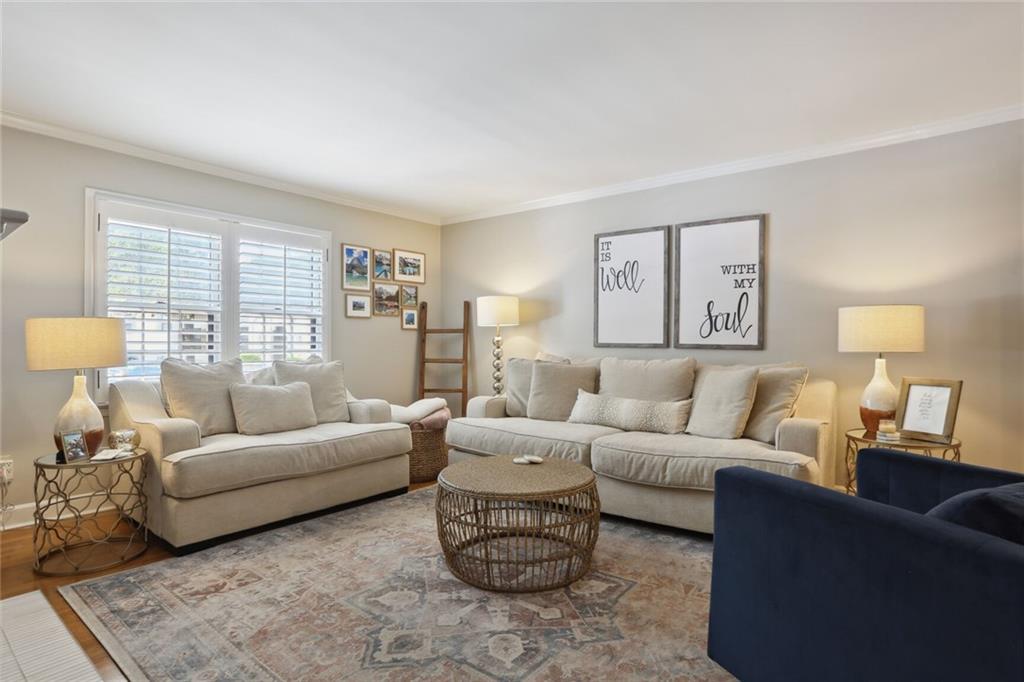 51 Chaumont Square NW