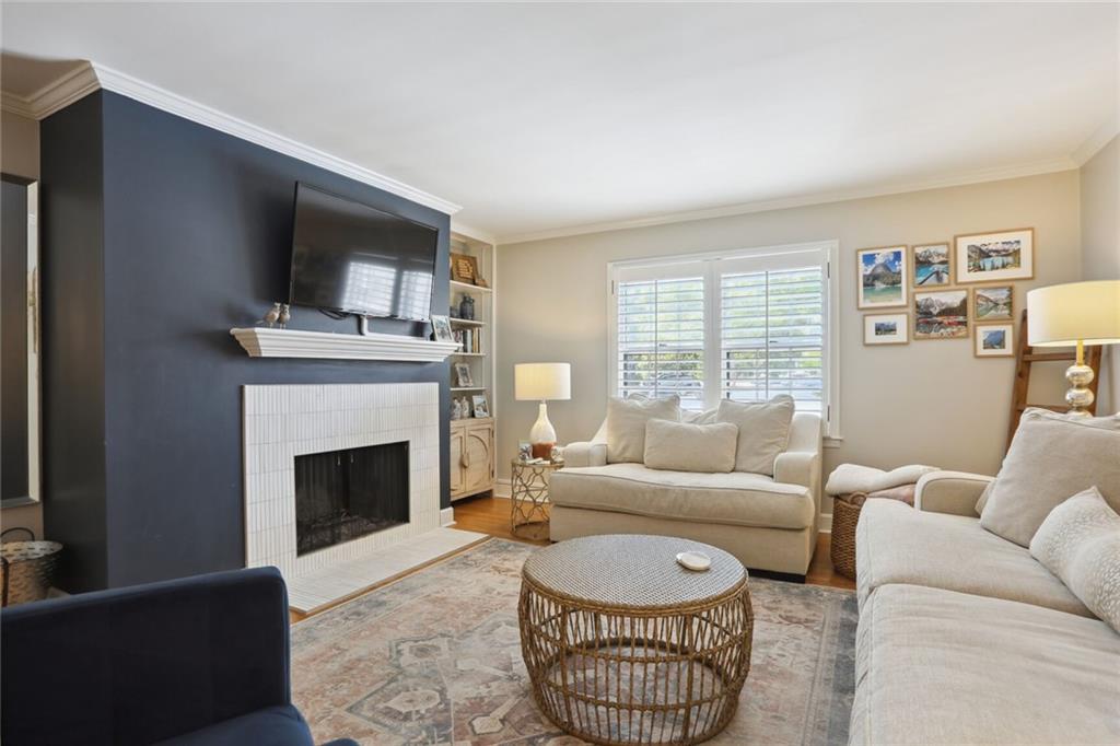 51 Chaumont Square NW