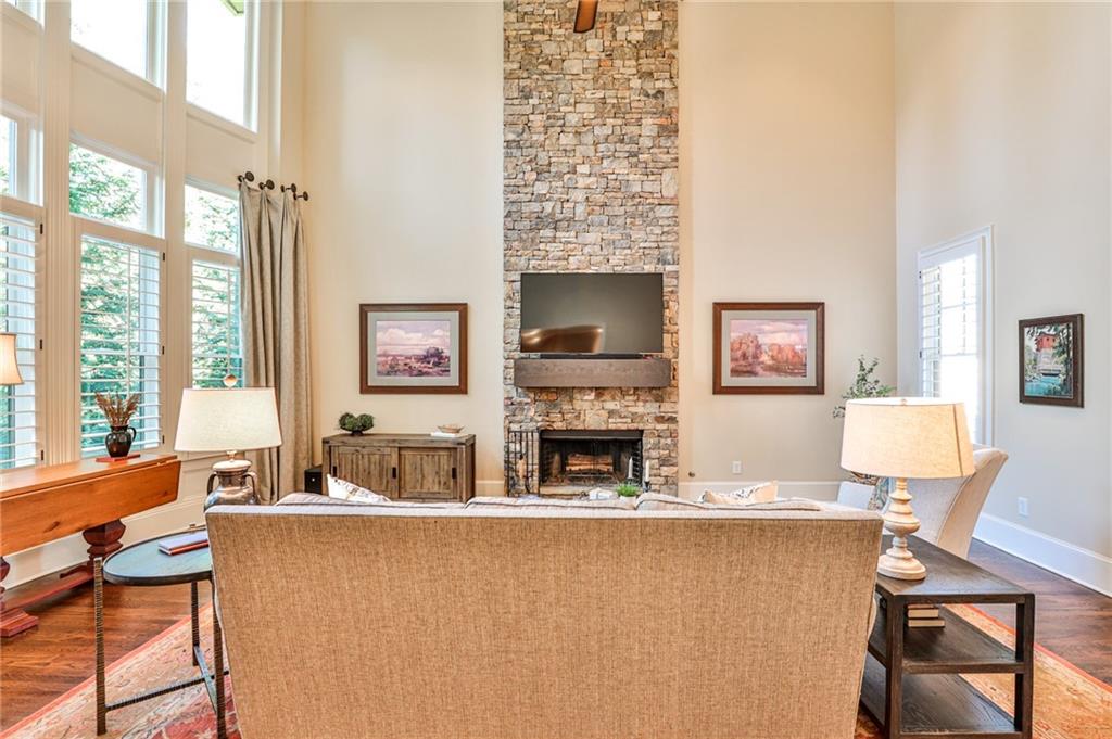 2817 Adams Oaks Lane