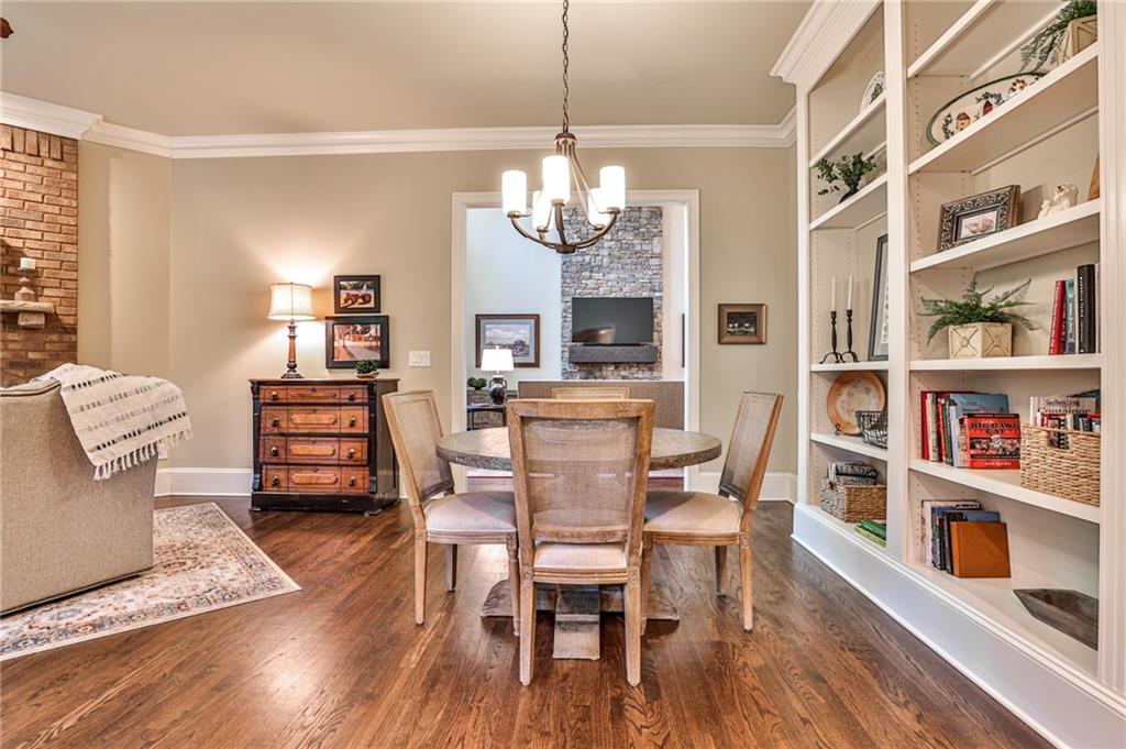 2817 Adams Oaks Lane