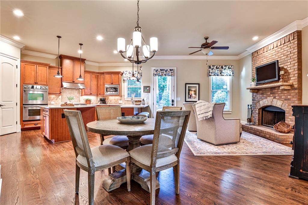 2817 Adams Oaks Lane