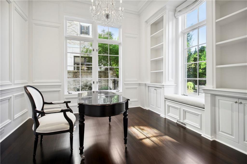 2640 Peachtree Road NW Unit 4