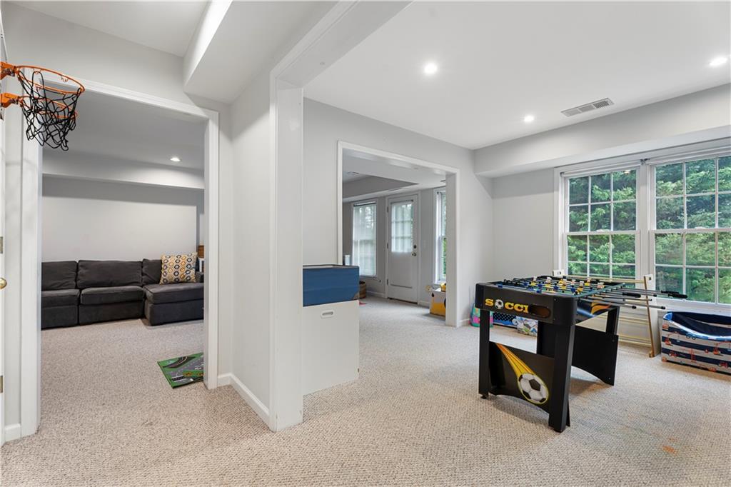 305 Vickery Way