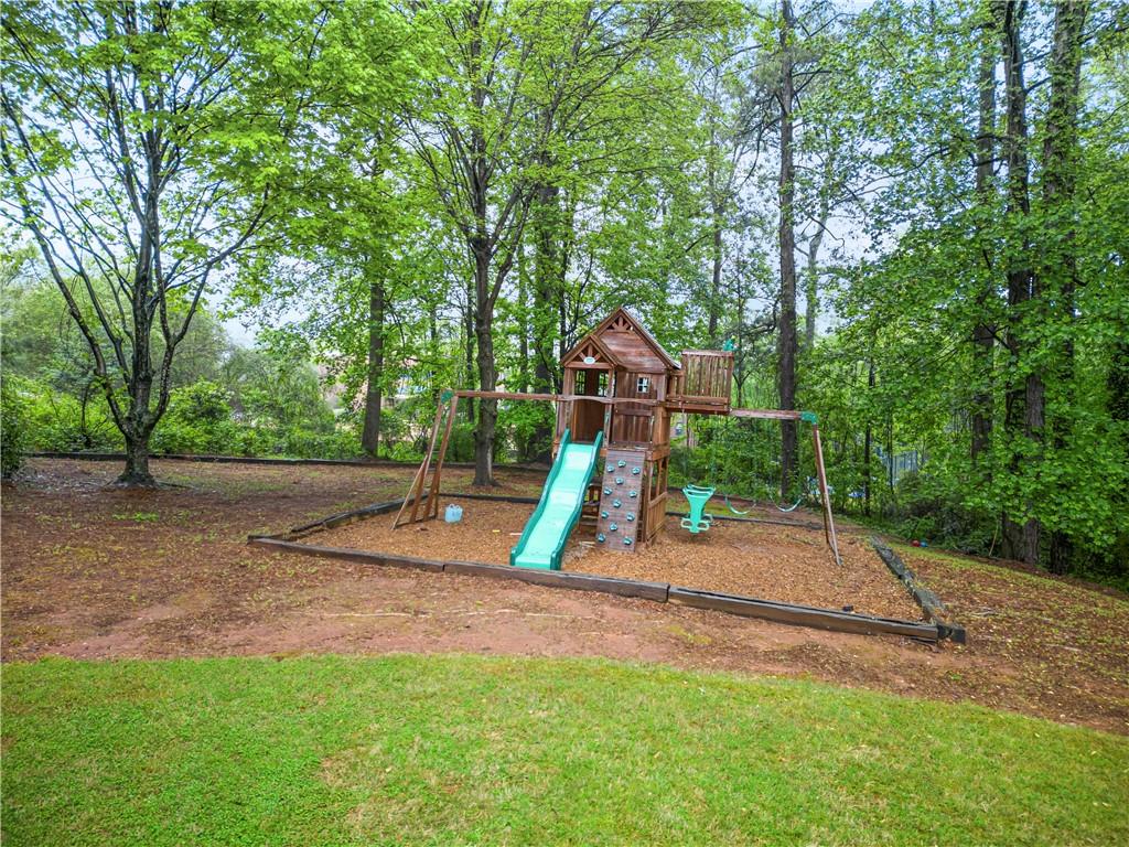 305 Vickery Way