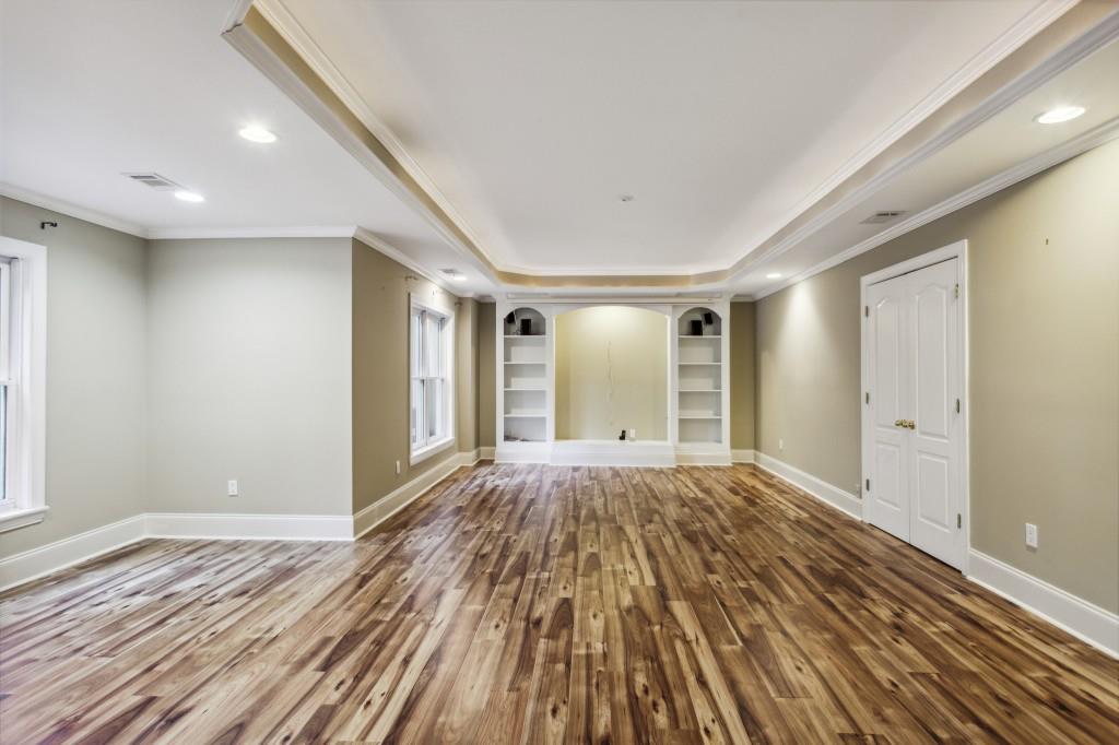 33 Habersham Cove Drive NW