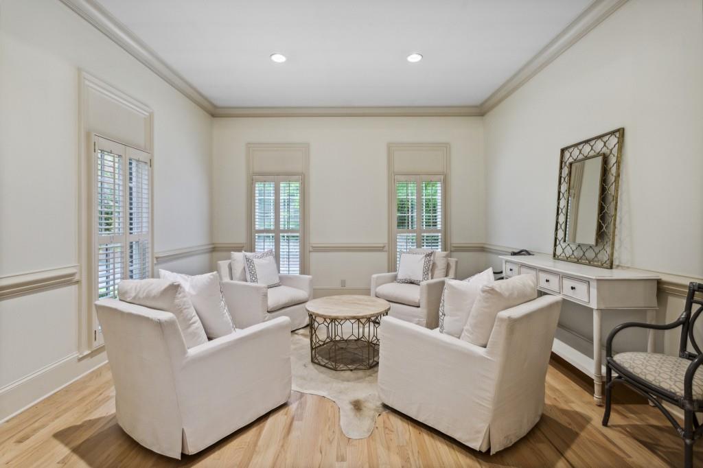 33 Habersham Cove Drive NW