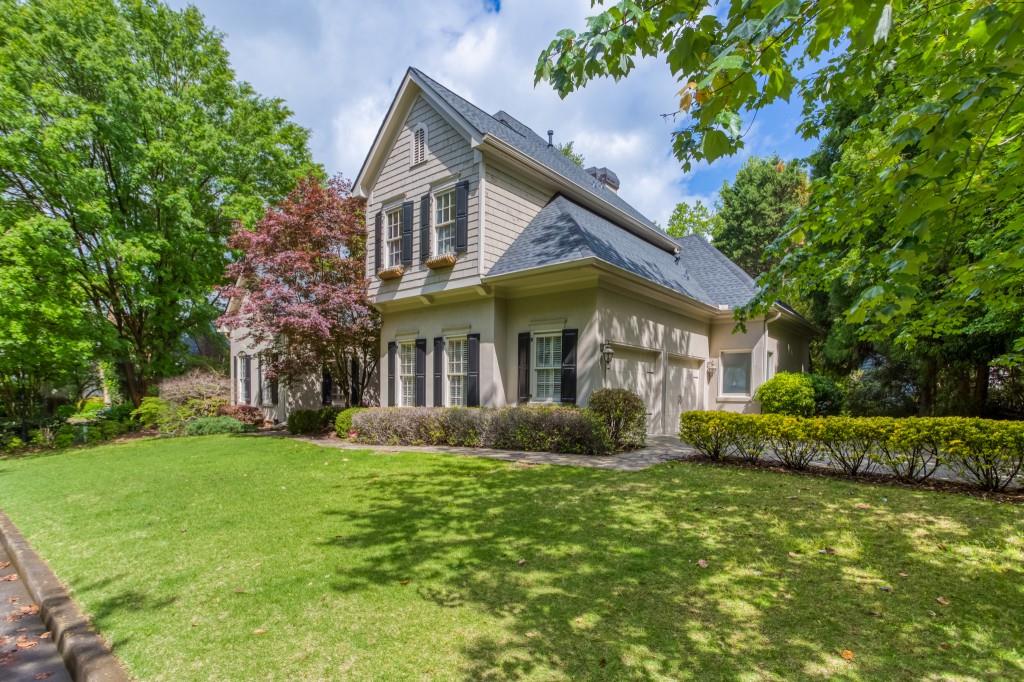 33 Habersham Cove Drive NW
