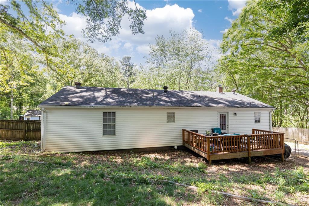 2064 White Oak Circle NW
