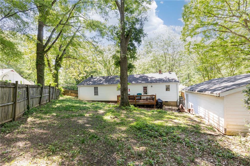 2064 White Oak Circle NW