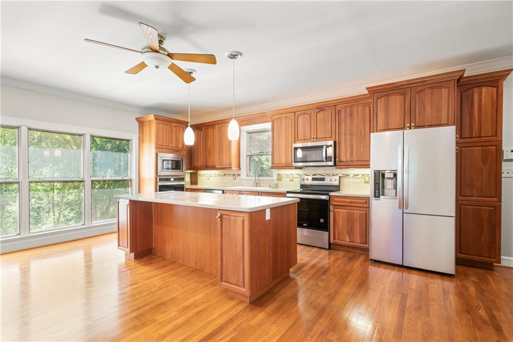 2888 Fontainebleau Drive
