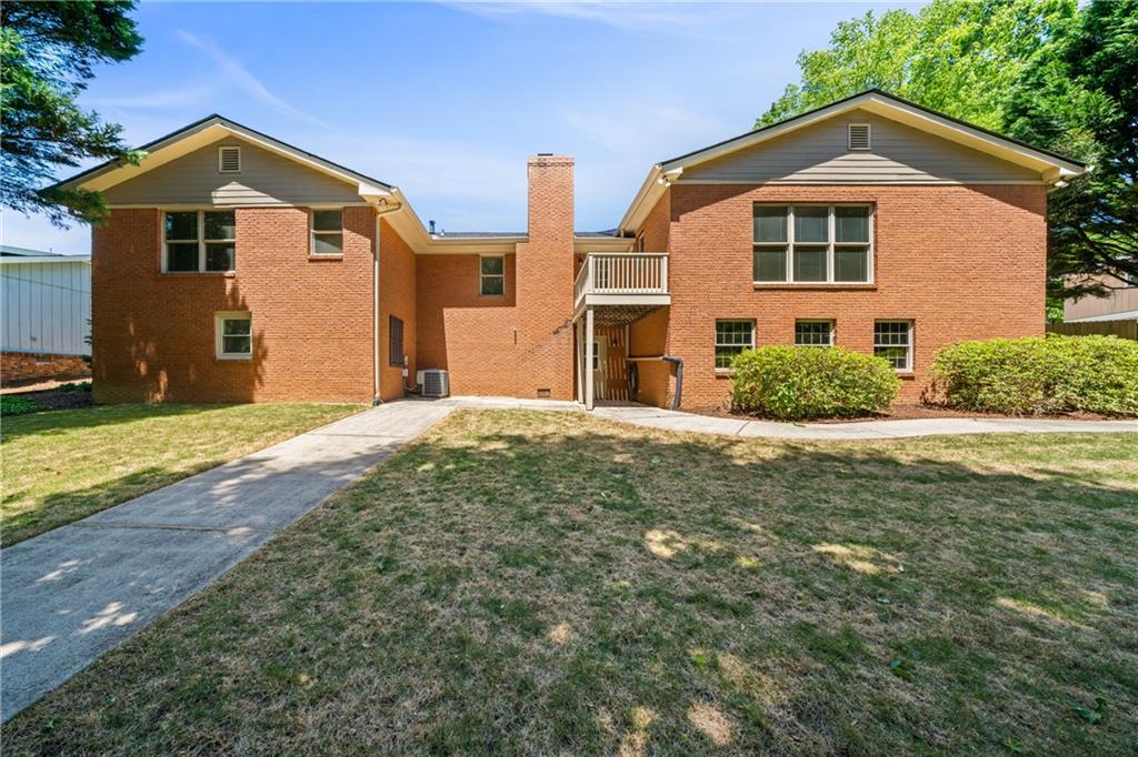 2888 Fontainebleau Drive