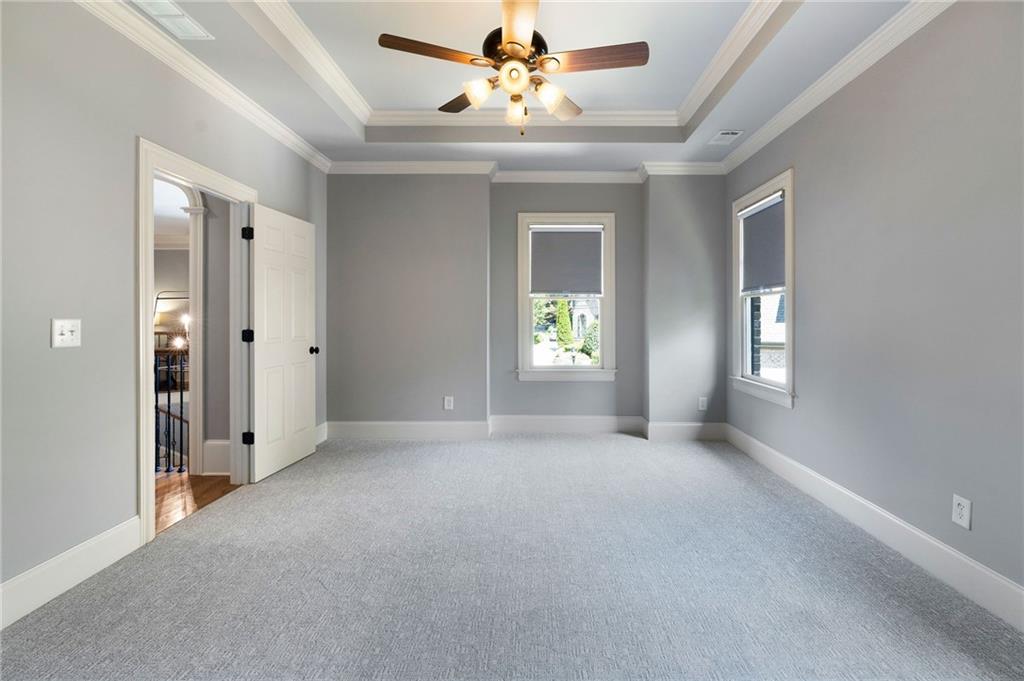 555 Glenmanor Court