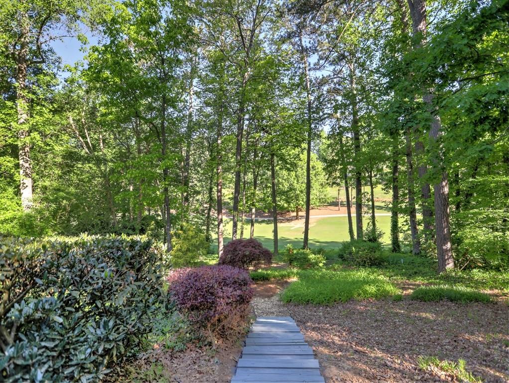4270 Fairgreen Drive NE