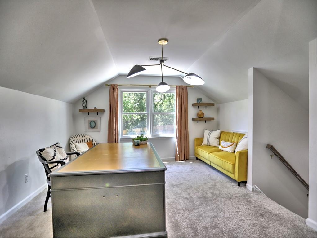 1613 Nuthatch Court