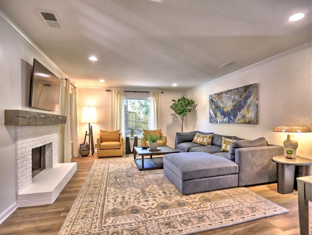 1613 Nuthatch Court