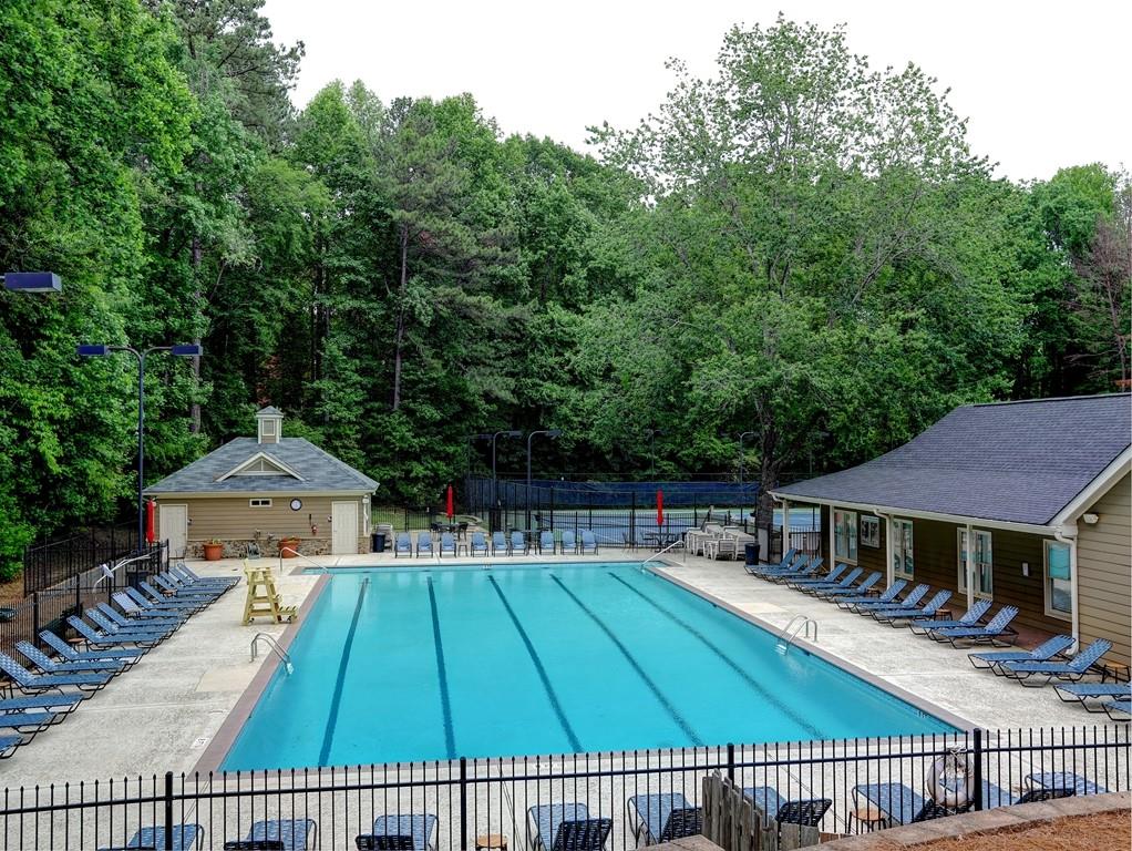 1613 Nuthatch Court
