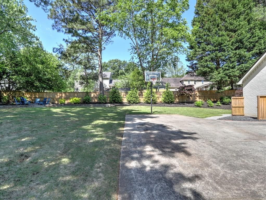 1613 Nuthatch Court