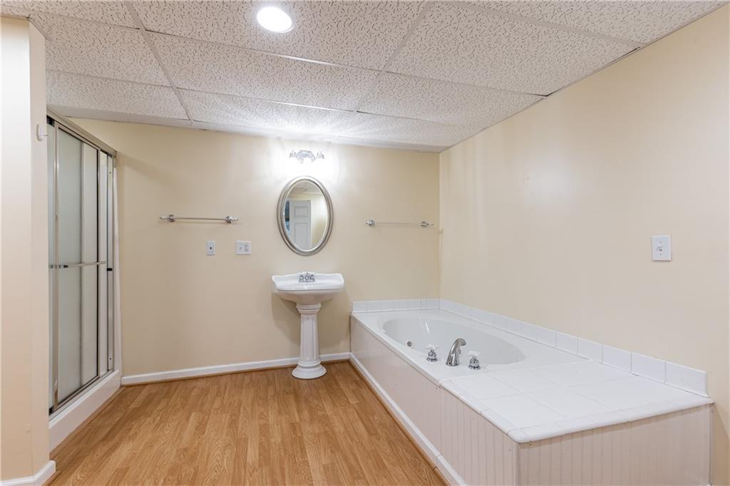 2121 Ras Court