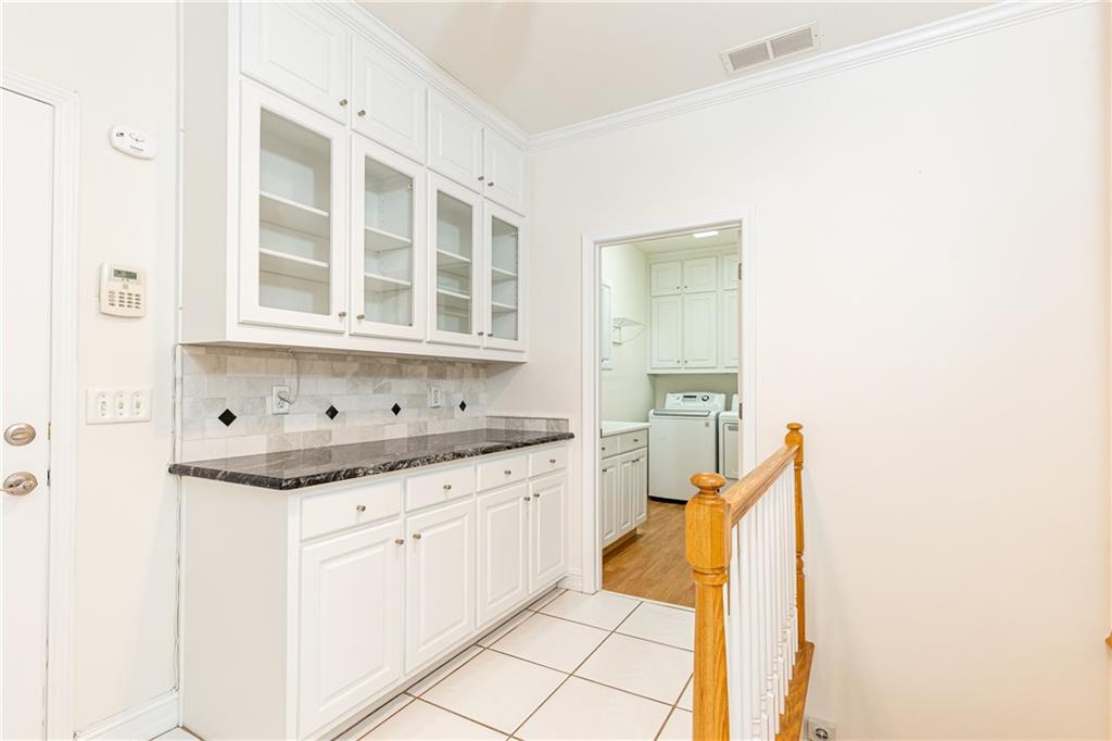 2121 Ras Court