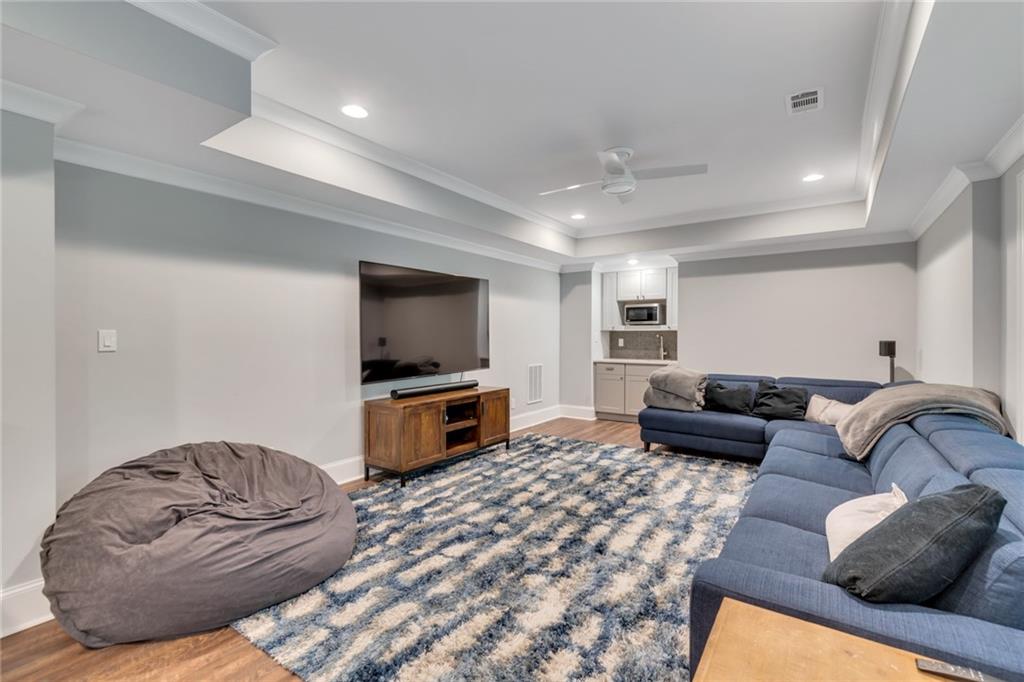 3356 Mathieson Drive NE